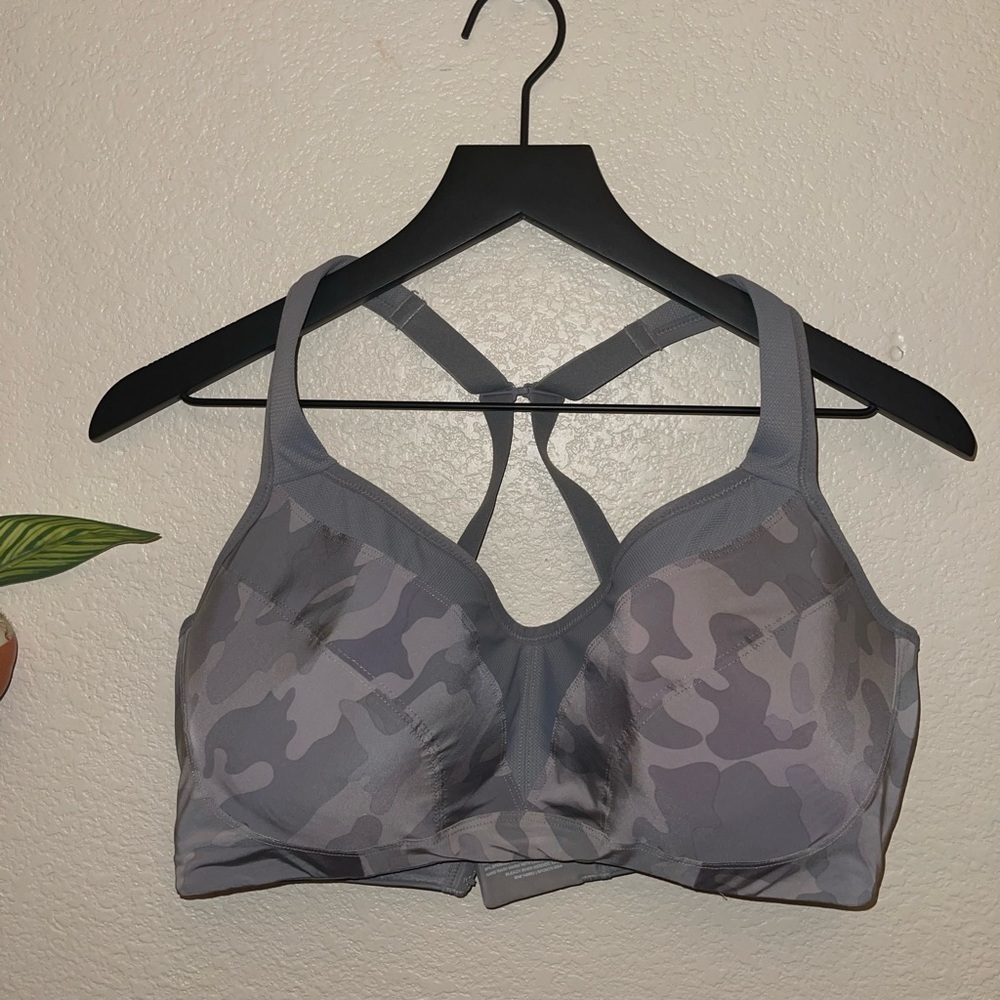 Torrid 38DDD sports bra